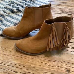 American Eagle ankle boots